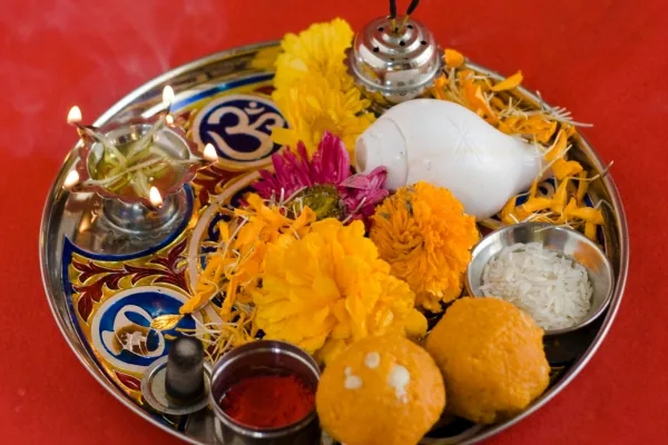 पूजा सामग्री थाल